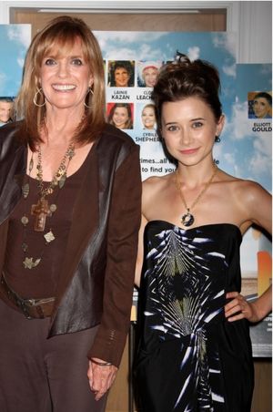 Linda Gray and Olesya Rulin Photo